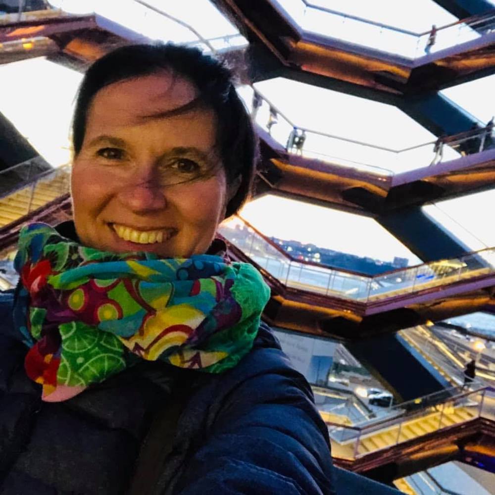 Meet your Posher, Nicole